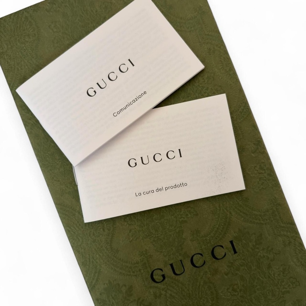 Gucci Fuchsia Pebbled Leather Clutch Wallet with Gold Stamp - Picture 8 of 8